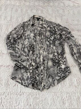 Express Men’s Black & White Animal-Print Shirt Jacket